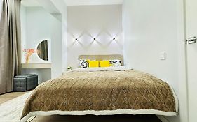 Comfort City Elite Living